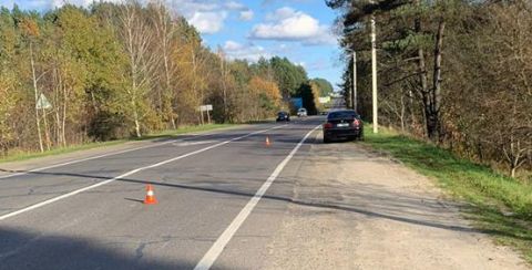 На трасі Львів – Краковець неповнолітній водій BMW збив пішохода