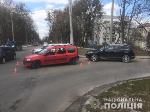 У Львові 19-річний водій авто збив велосипедиста