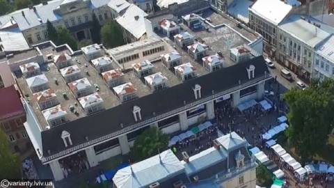 Львівський Палац мистецтв залишається під покровом облради