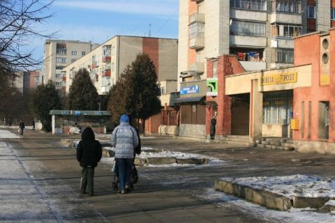 На вулиці Патона та Головатого облаштують нові тротуари