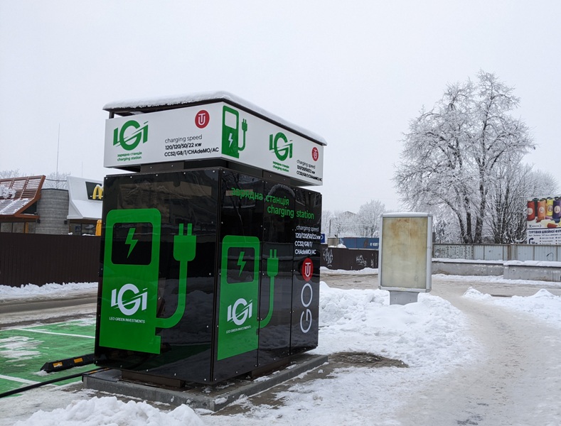 У Львові збільшили кількість місць, де можна заряджати електромобілі