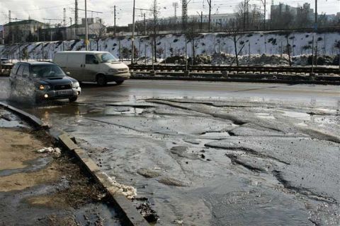Місцеві бюджети Львівщини отримали кошти на обслуговування доріг