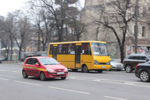 Маршрутки не курсуватимуть вулицею Франка до липня