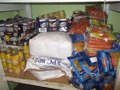 В Шегинях контрабандисти намагалися перевести понад півтонни продуктів