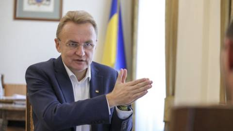 Садовий маніпулює з аеропортом: читачі пригадали меру помилку Євро-2012