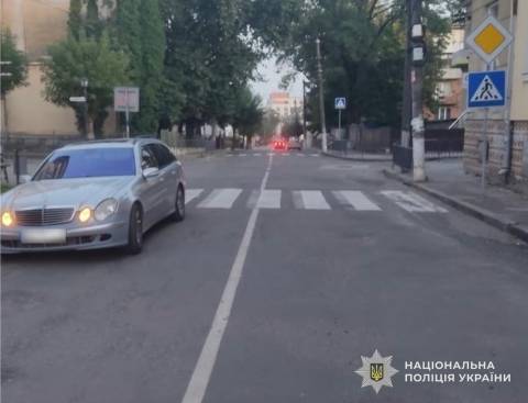 У Самборі водій Mercedes-Benz збив пішохода