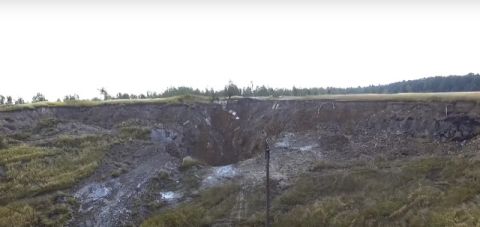 Дорогу поблизу провалля у Стебнику закриють для маршруток і вантажівок