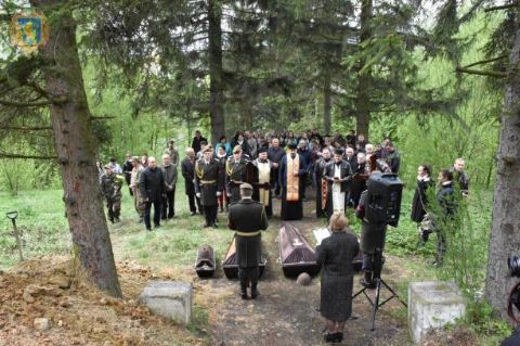 На Жовківщині перепоховали загиблих солдатів часів Другої світової війни