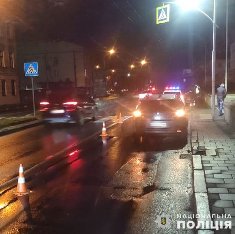 У Львові водій Renault збив дитину на пішохідному переході