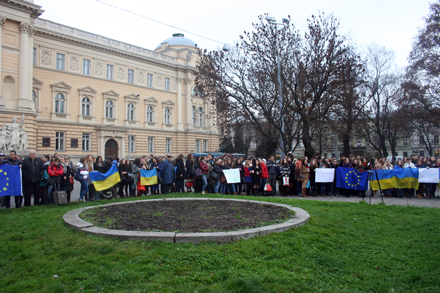 Студенти ЛНУ ім. І. Франка звернулися до Віктора Януковича стосовно асоціації