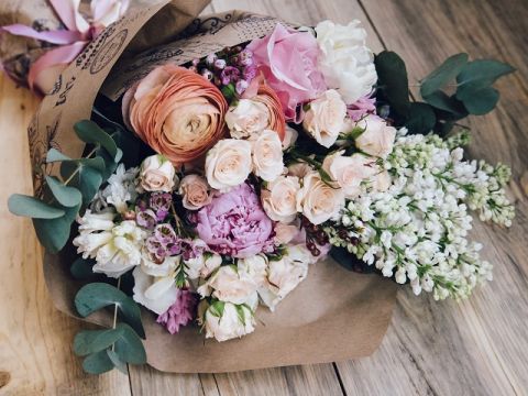 Швидке та зручне замовлення квiтiв і подарункiв вiд Flowers.ua