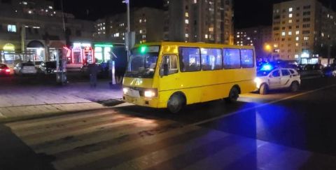 На Сихові водій маршрутки збив пішохода