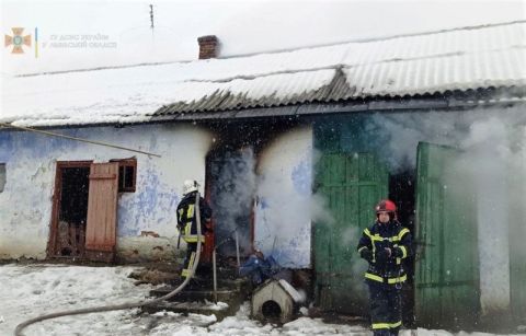 На Львівщині у пожежі помер чоловік