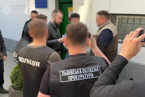 Керівника комунального підприємства на Львівщині викрили на фіктивному бронюванні ухилянтів