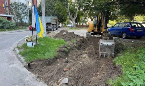 У Львові стартували роботи з облаштування громадського простору на місці вбивства Ірини Фаріон