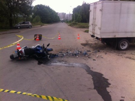 На Львівщині внаслідок ДТП загинув 17-річний мотоцикліст