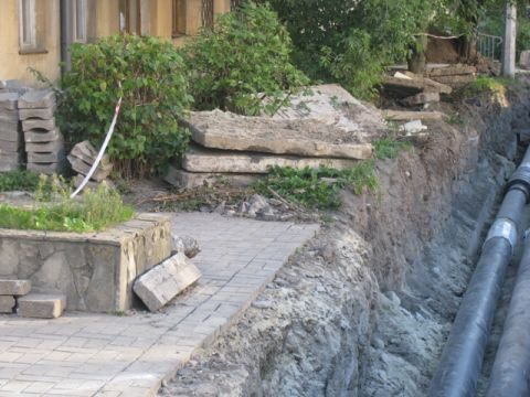 Через ремонтні роботи мешканцям трьох районів Львова на день вимкнуть воду
