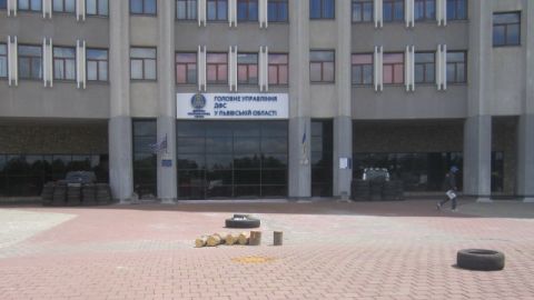 Керівника одного з відділів податкової Львівщини затримали на хабарі