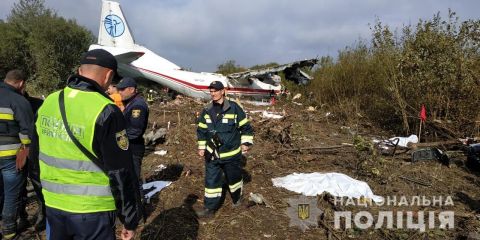 Поліція відкрила кримінальне провадження щодо аварійної посадки літака поблизу Львова