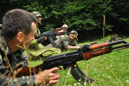 Військово-практичний вишкіл провели для жителів Сихова