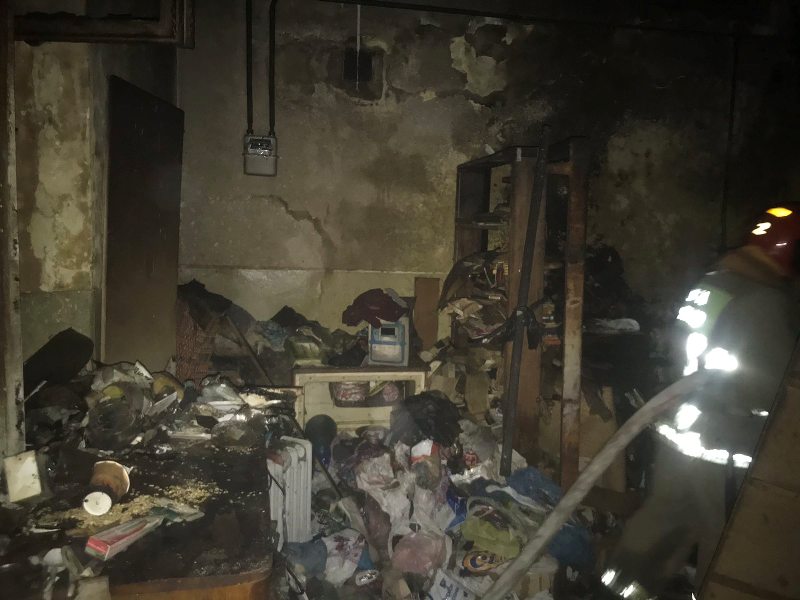 У Львові через пожежу чоловік з опіками потрапив до лікарні