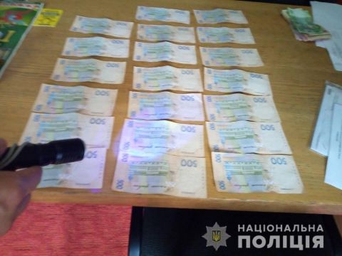 Директора Палацу культури на Яворівщині спіймали на 10 000 хабара