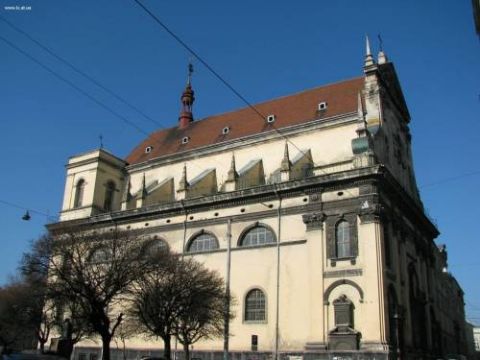 Церкву Святих Петра і Павла у Львові освітлять ззовні