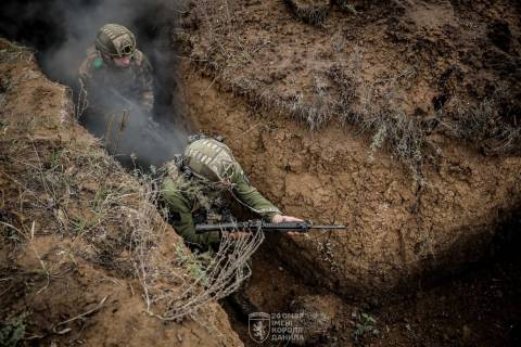 Миротворчо-виборча
істерія