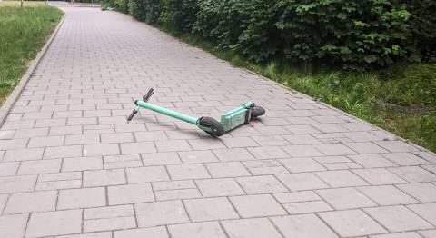 На Яворівщині загинув водій електросамоката 