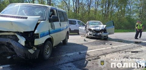 На трасі Тернопіль – Львів у ДТП постражадали четверо людей