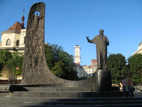 Пам’ятник Шевченкові у Львові відремонтують за 680 тис. грн
