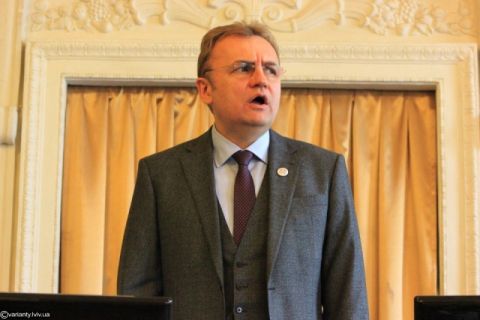 Садовий просить в уряду вирішити ситуацію із сміттям у Львові