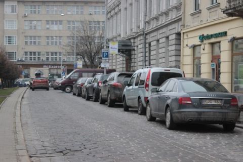 За період карантину у Львові оштрафували майже 3 тисячі порушників паркування