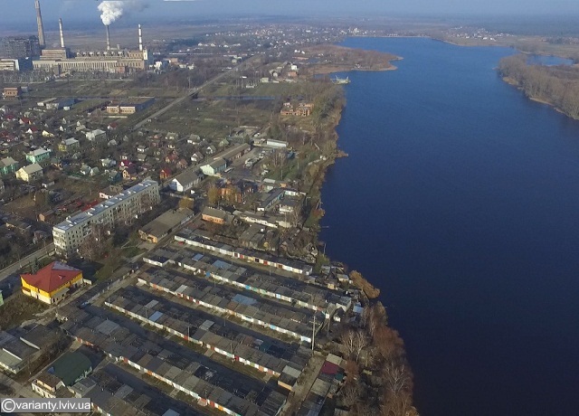 На Львівщині у Західному Бузі втопилася людина