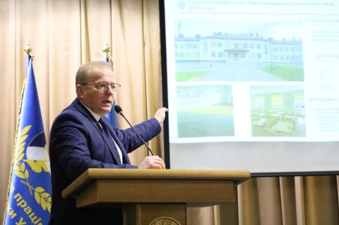 Головний освітянин Львівщини у січні отримав понад 40 тисяч гривень зарплати