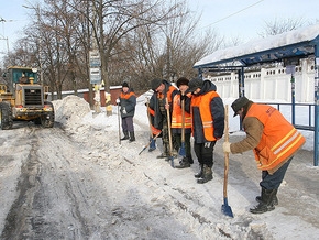Двірники Львова звільняються з роботи через низьку зарплату - Садовий
