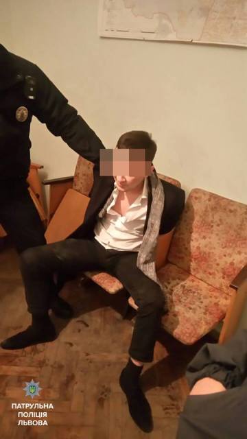 У Львові п'яний водій побив поліцейського