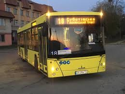 На Різдво у Львові комунальні автобуси курсуватимуть за зміненим графіком