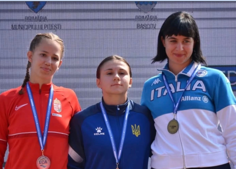 Єлизавета Вознюк із Львівщини здобула три золоті медалі на Чемпіонаті Європи з веслування в Румунії