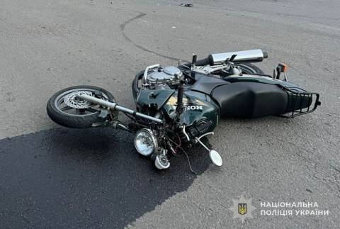 На Стрийщині у ДТП з Volkswagen Passat загинув підліток на мотоциклі