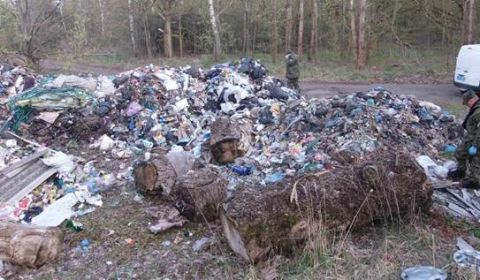 У Чорнобильській зоні виявили львівське сміття