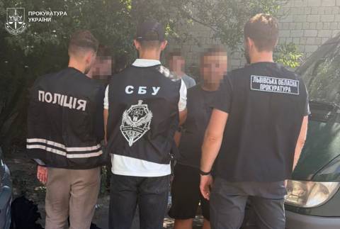 Посадовця комунального підприємства Львова викрили на хабарі