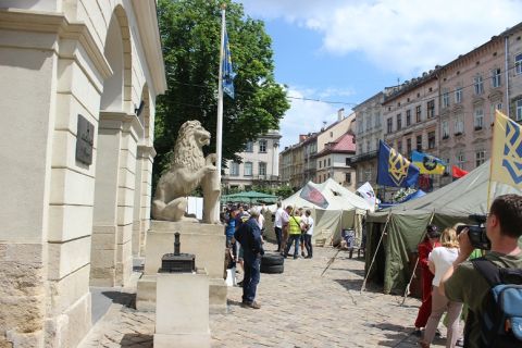 Акція протесту під стінами міськради набере цивілізованого вигляду