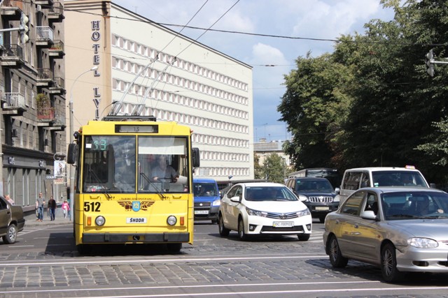 У Львові тимчасово скасували курсування трьох тролейбусів