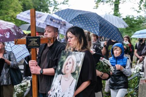 У Львові попрощалися з майстринею витинанки Дарією Альошкіною