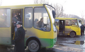 Влада Львова вимагає від влади області погодити кінцеві зупинки приміських маршрутів