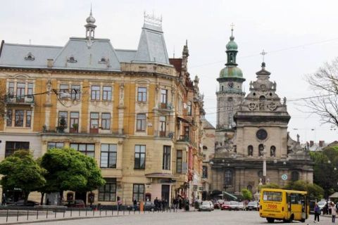 У трьох районах Львова не буде світла. Адреси