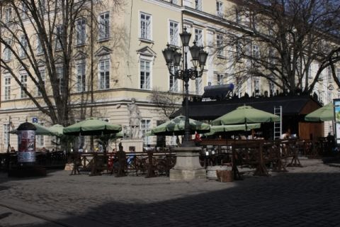 У Львові скасували плату за облаштування літніх майданчиків