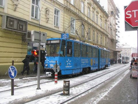 У Львові через обмерзання контактної мережі не курсує електротранспорт