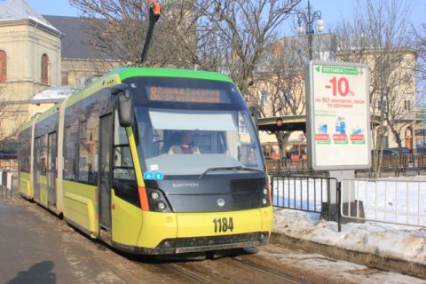 Швейцарські трамваї рятуватимуть цноту Садового після гепи з ЛеоКартом